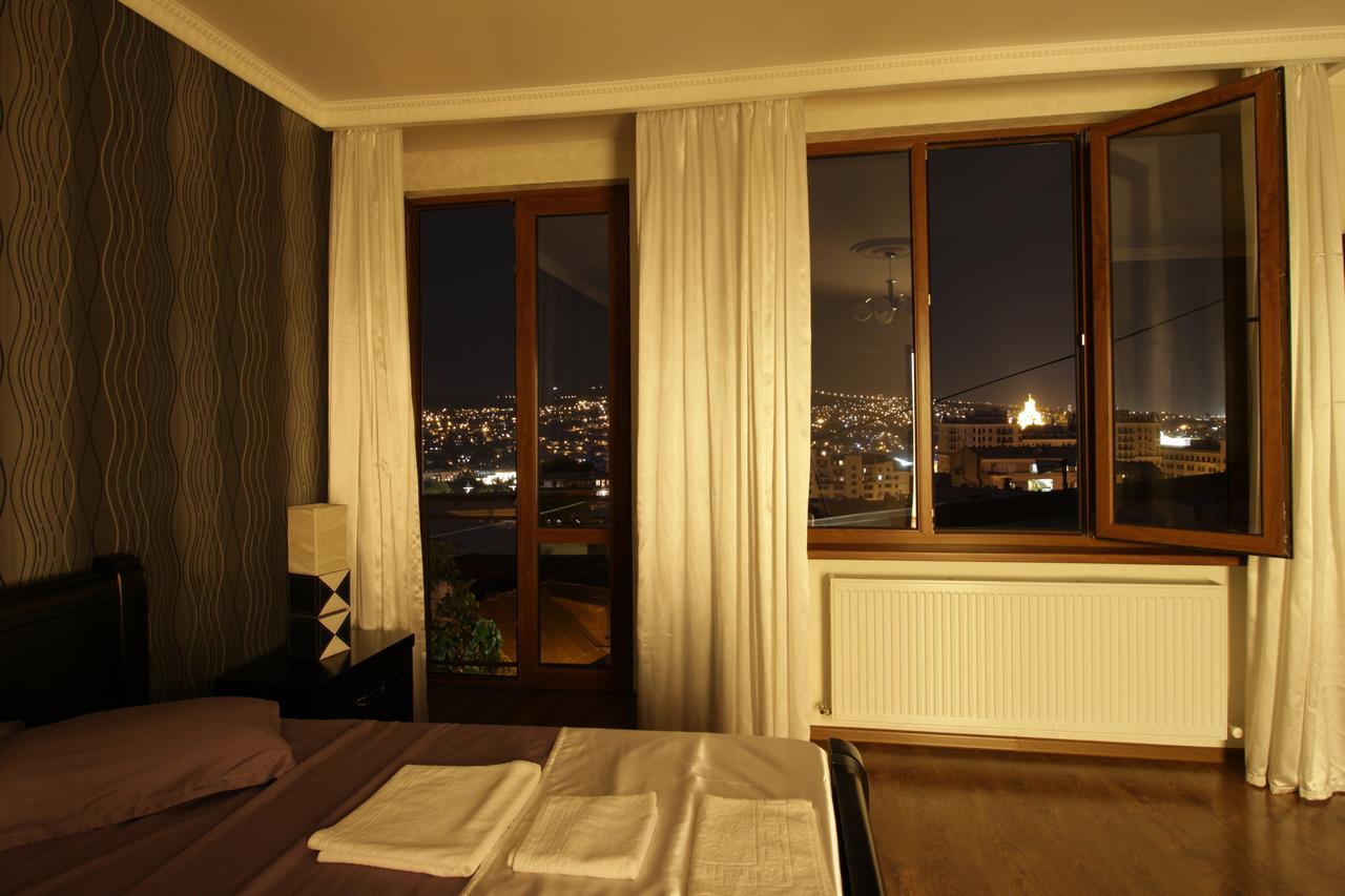 Family Hotel Parajanov Тбилиси Екстериор снимка
