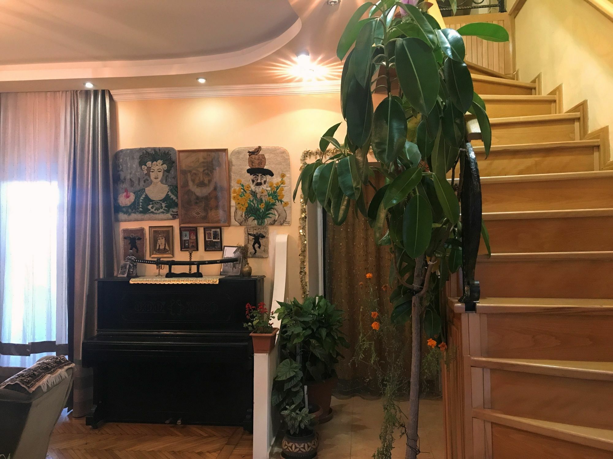 Family Hotel Parajanov Тбилиси Екстериор снимка